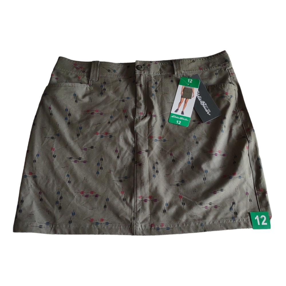 NWT Eddie Bauer Size 12 Green Spring Print Adventurer 2.0 Skort